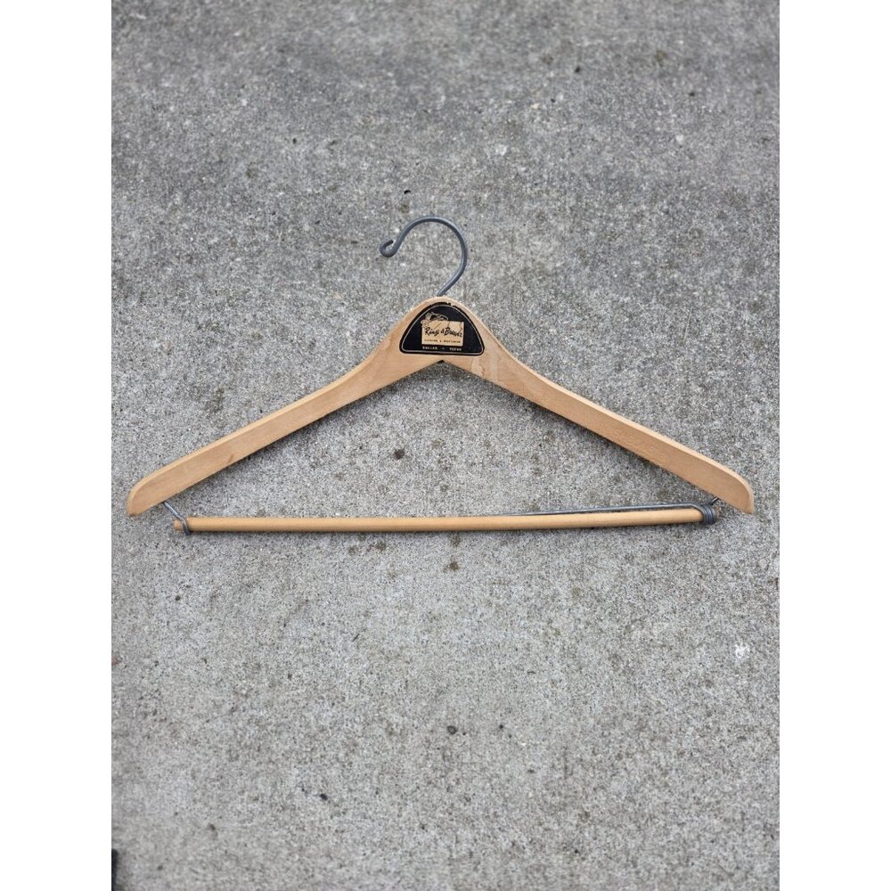 Vtg Wooden Advertising Clothes‎ Hanger Ring & Brewer Clothing Sportswear Dallas